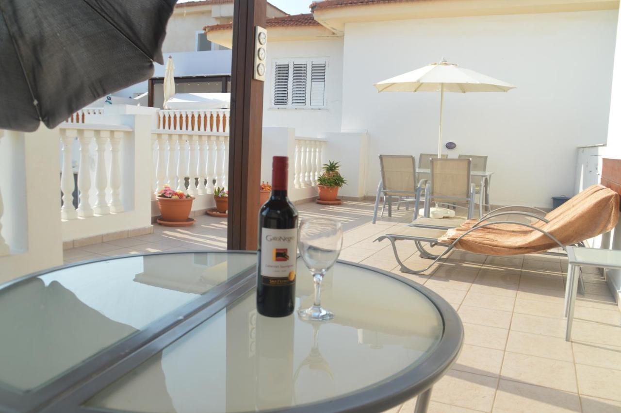 Kapparis Penthouse Apartment Paralimni Exterior foto