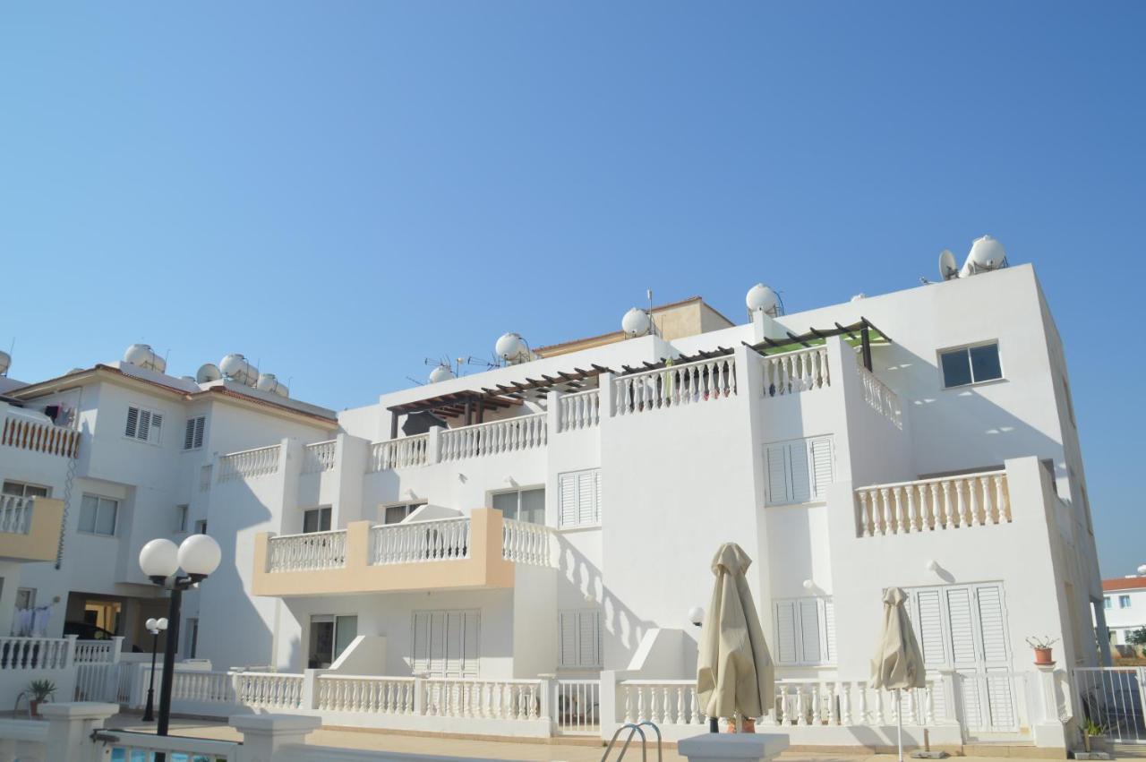 Kapparis Penthouse Apartment Paralimni Exterior foto