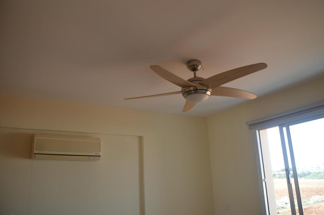 Kapparis Penthouse Apartment Paralimni Exterior foto